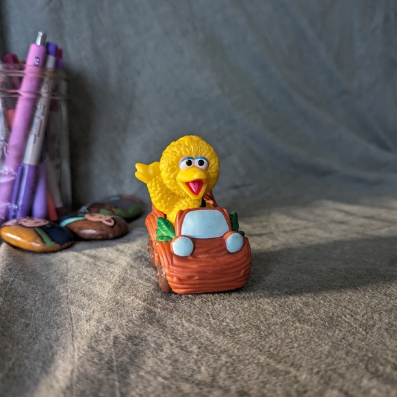 Sesame Street Big Bird Nest Car Hasbro 2012 Figure Vehicle Bird's Toy PBS Yellow - Picture 5 of 12